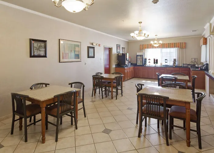 Best Western Quanah Inn & Suites