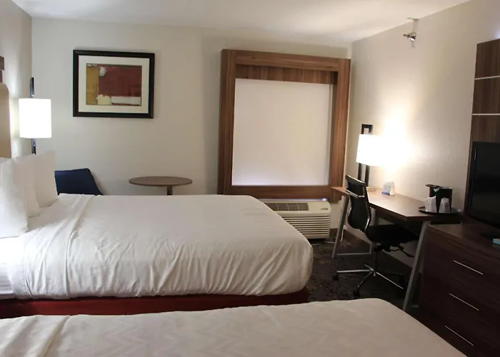 Best Western Plus Kansas City Airport - Kci East