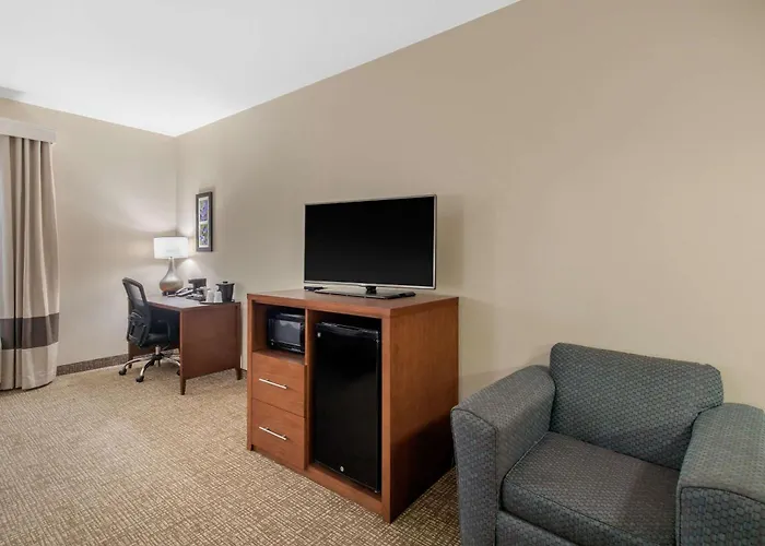 Comfort Inn & Suites Cedar Hill Duncanville