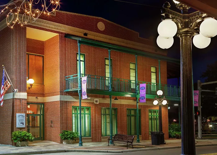 Hampton Inn & Suites Tampa Ybor City Downtown