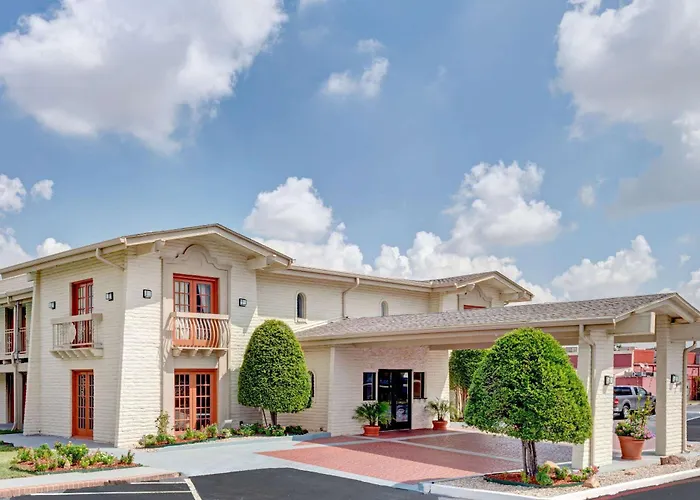 Travelodge By Wyndham North Richland Hills/Dallas/Ft Worth