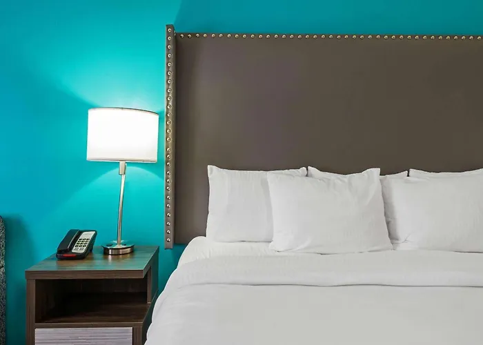La Quinta By Wyndham Jamestown