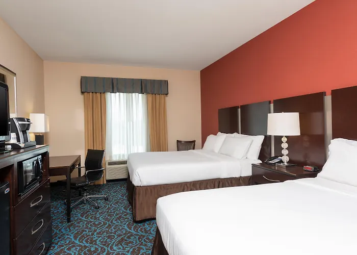 Holiday Inn Express & Suites - New Philadelphia Southwest By Ihg