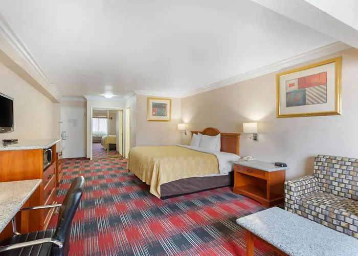 Quality Inn & Suites Oceanside Near Camp Pendleton