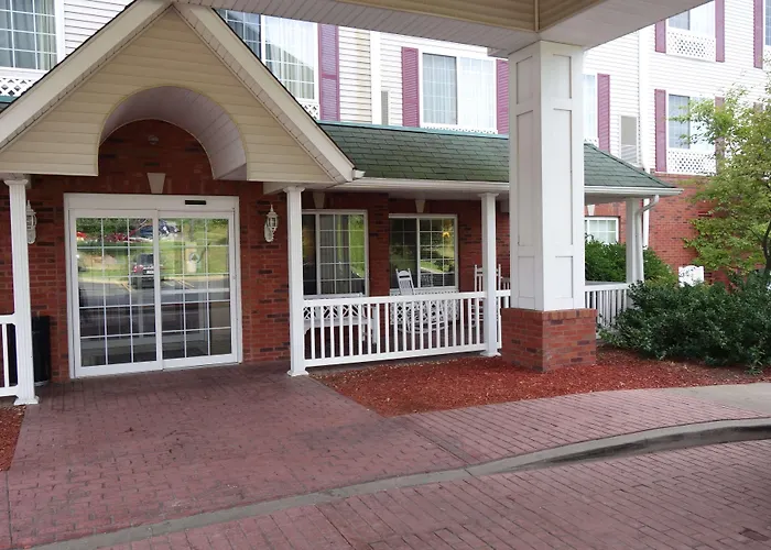 Wingate Suites By Wyndham Youngstown - Austintown