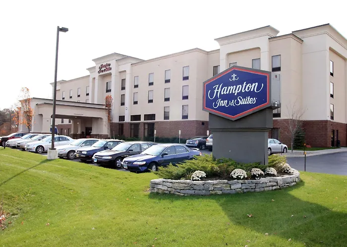 Hampton Inn & Suites Albany-Airport