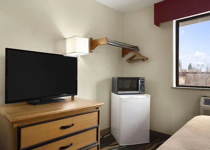 Travelodge By Wyndham Battle Creek
