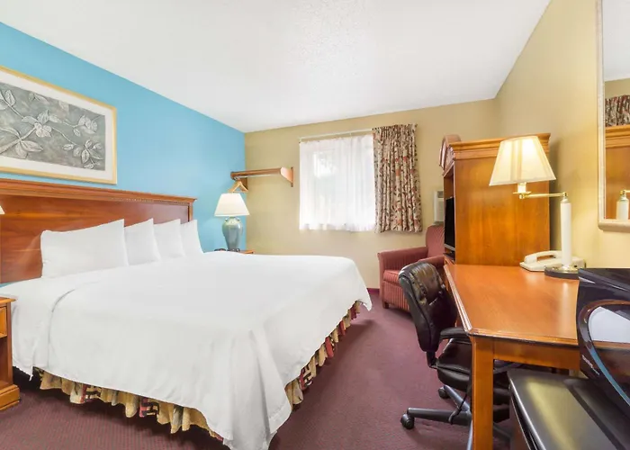 Baymont Inn & Suites By Wyndham Huber Heights Dayton Northeast