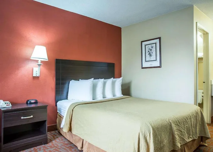 Quality Inn & Suites Monroe
