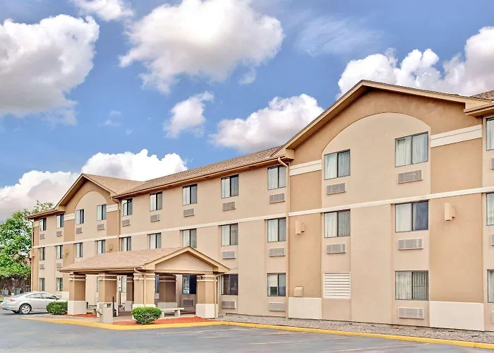 Super 8 By Wyndham Mokena/Frankfort /I-80
