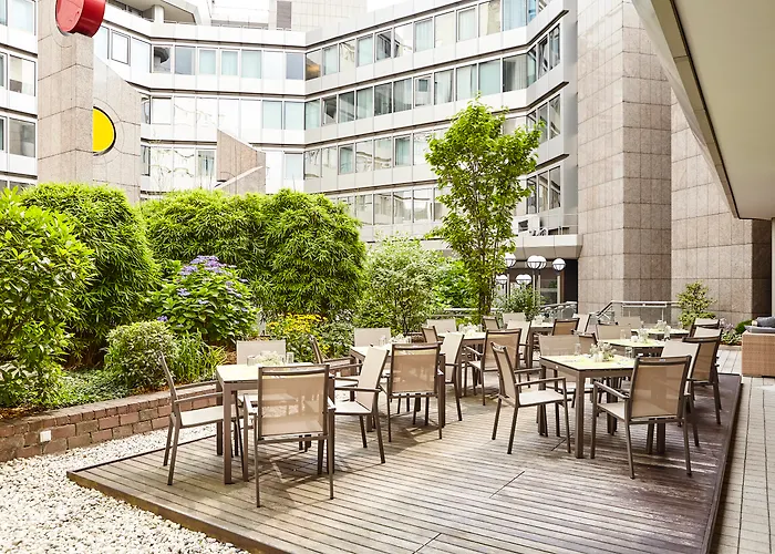 Clayton Hotel Dusseldorf City Centre