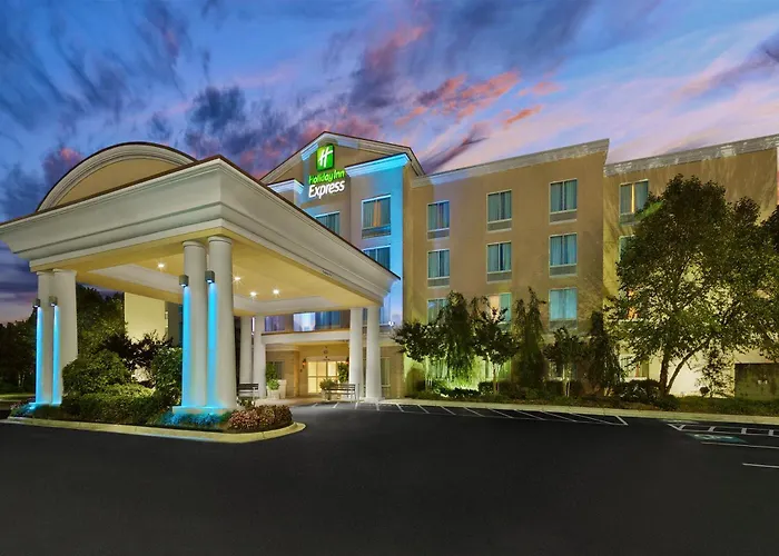 Holiday Inn Express Hotel & Suites - Concord By Ihg