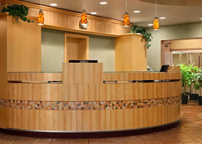 Travelodge By Wyndham Winnipeg East