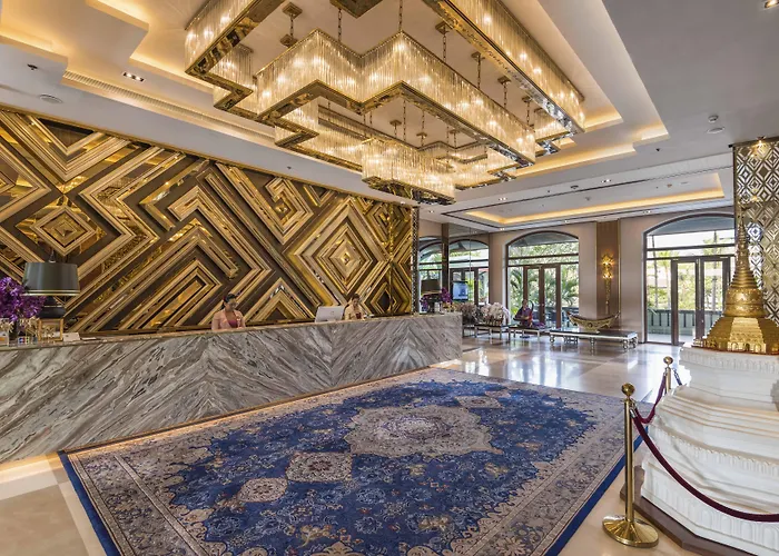 Chatrium Hotel Royal Lake Yangon