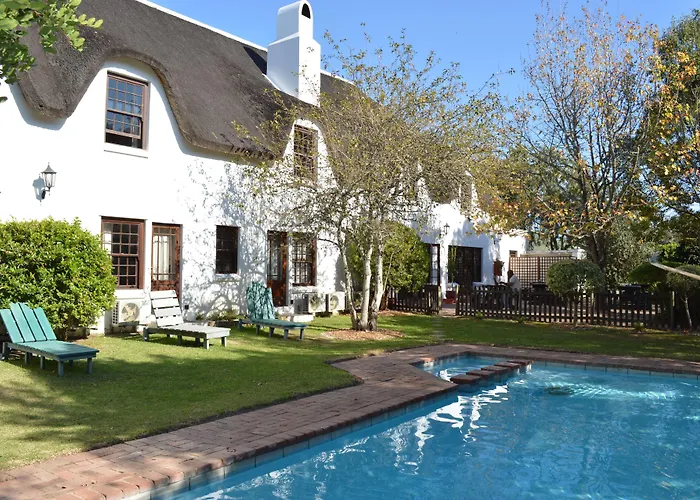 Oakhurst Hotel
