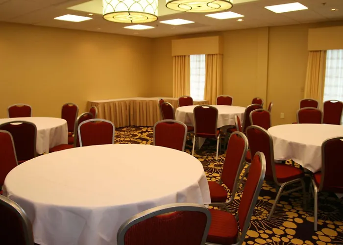 Hampton Inn Richmond - Airport