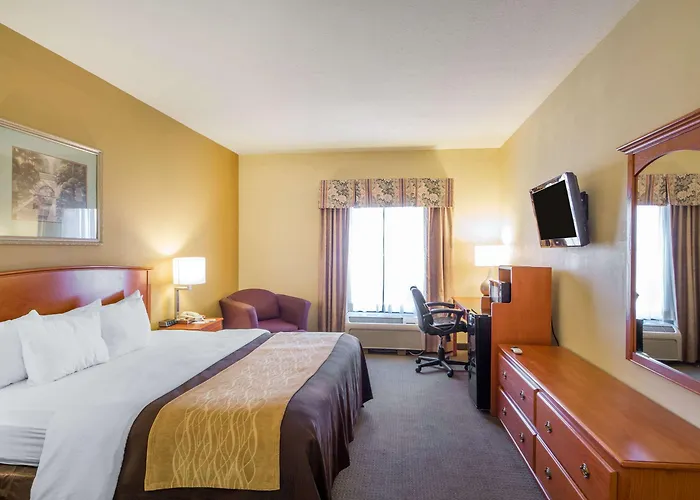 Quality Inn & Suites Midamerica Industrial Park Area