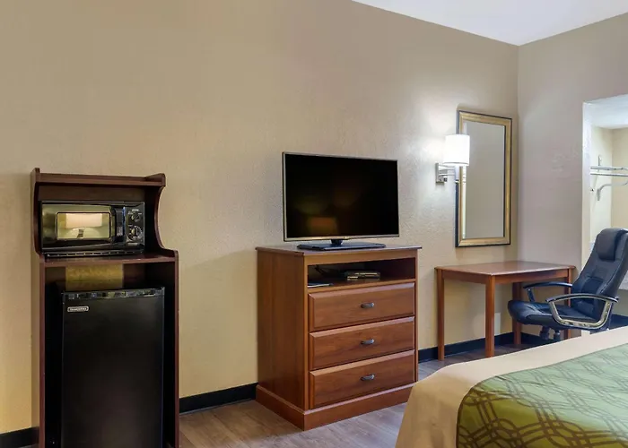 Econo Lodge Belton - Kansas City South