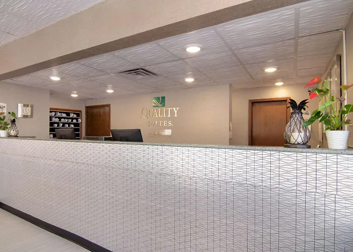 Quality Inn & Suites Cartersville South