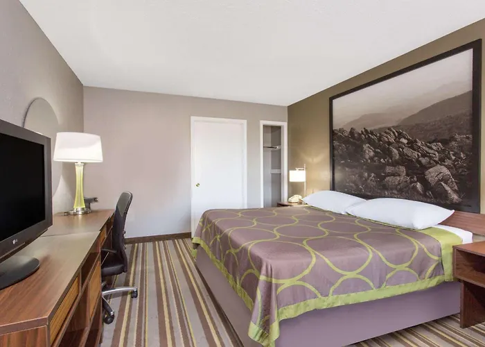 Super 8 By Wyndham Wytheville