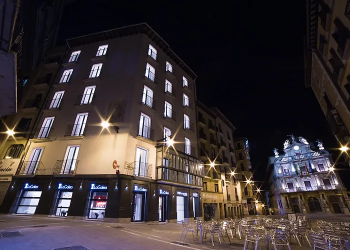 Hotel Pompaelo Plaza Del Ayuntamiento & Spa