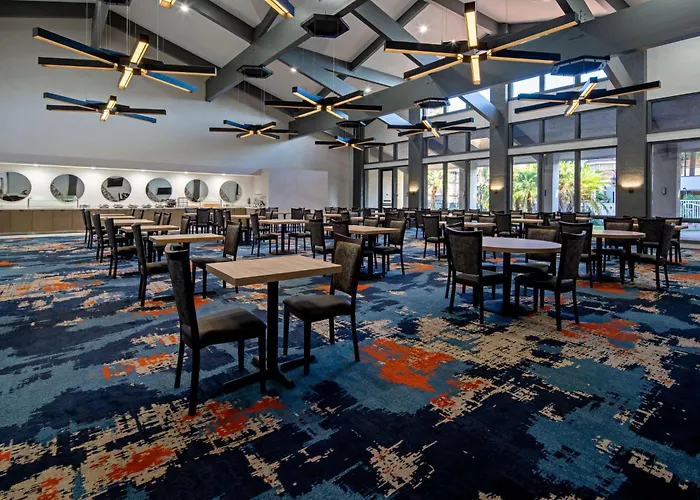 Doubletree By Hilton Bakersfield