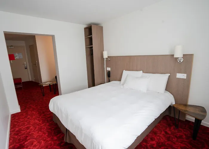 Brit Hotel Essentiel Cholet