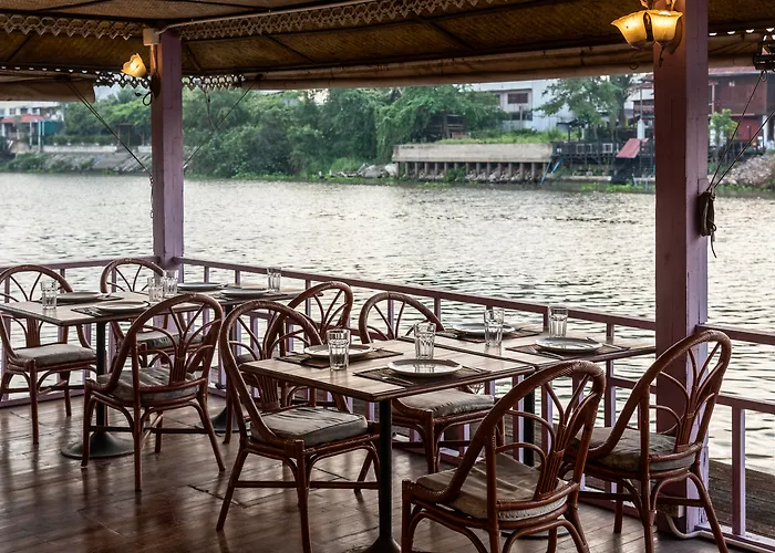 Ayothaya Riverside Hotel
