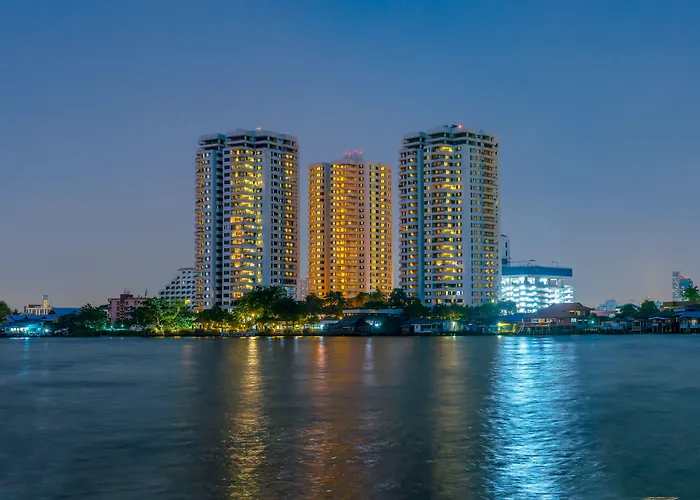 Riverine Place Hotel And Residence