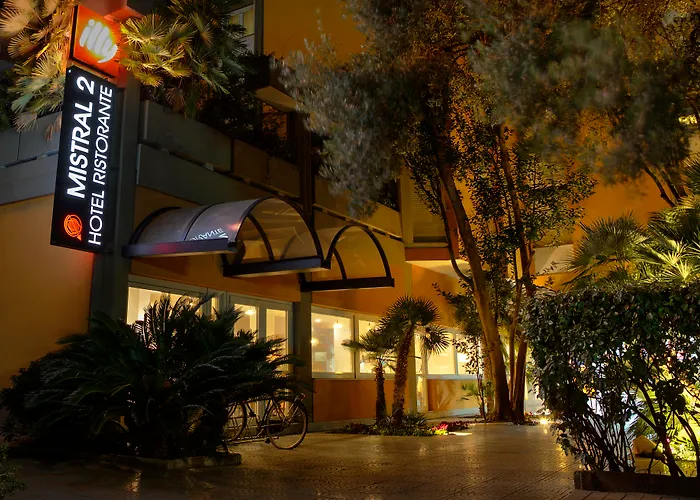 Mistral2 Hotel