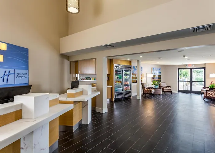 Holiday Inn Express And Suites La Jolla - Windansea Beach, And Ihg Hotel