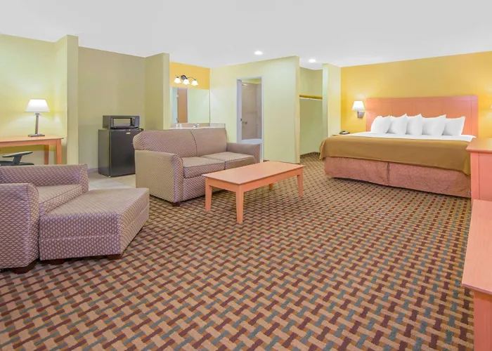 Days Inn By Wyndham Lubbock South