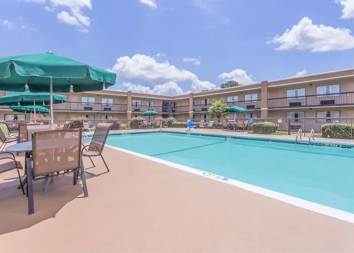 Ramada By Wyndham Macon