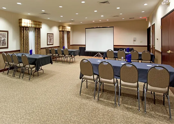 Country Inn & Suites By Radisson, Garden City, Ks