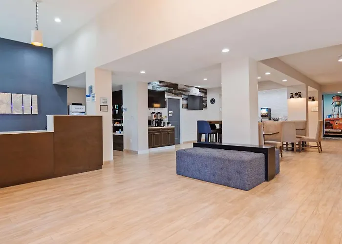 Best Western Plus New Barstow Inn&Suites