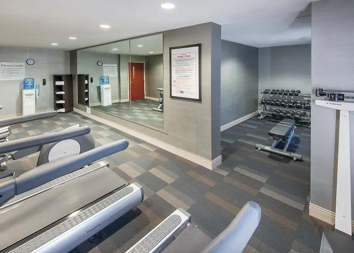 Holiday Inn Express & Suites Philadelphia - Mt Laurel By Ihg
