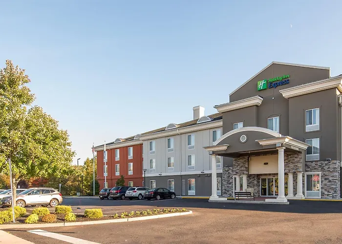 Holiday Inn Express & Suites Philadelphia - Mt Laurel By Ihg
