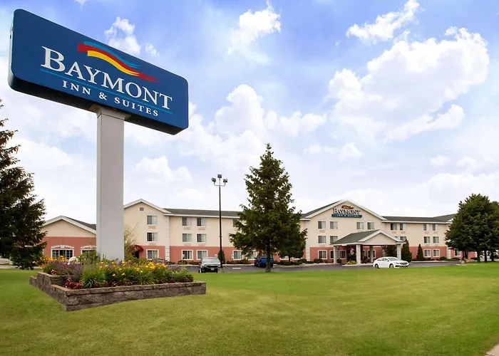 Baymont By Wyndham Mackinaw City