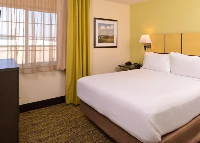 Candlewood Suites Bloomington-Normal By Ihg