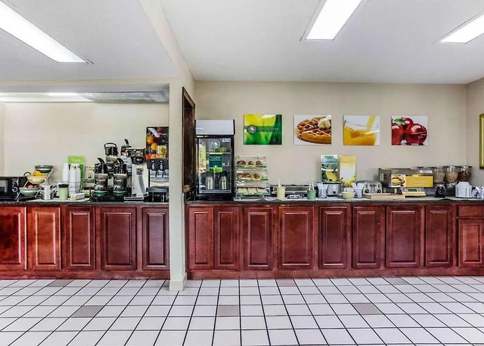 Quality Inn & Suites Stockbridge Atlanta South I-75