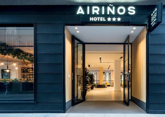 Hotel Airinos 3*
