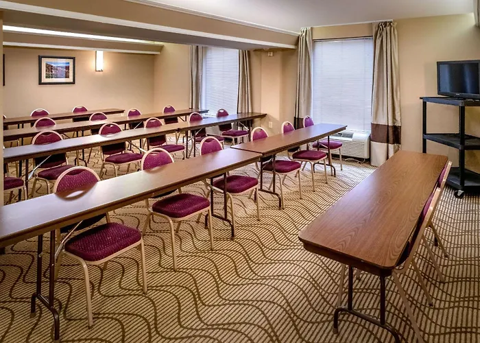 Comfort Inn & Suites Grundy
