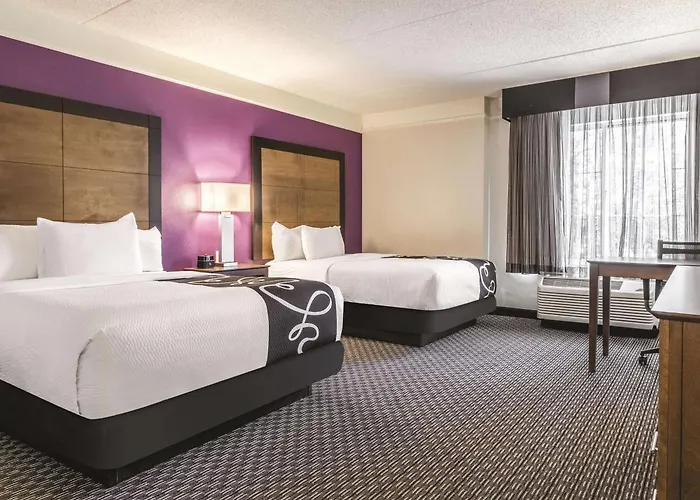 La Quinta By Wyndham Alexandria Airport