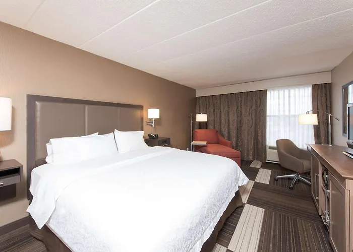 Hampton Inn Columbus/Taylorsville