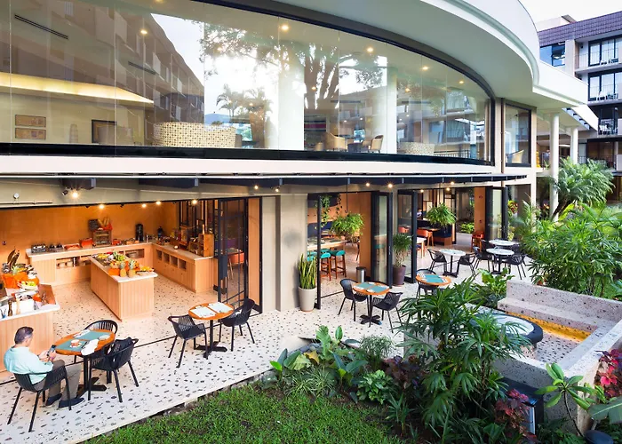Best Western Plus Como Park Hotel