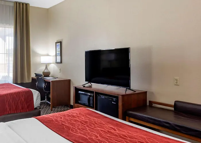 Comfort Inn & Suites Atoka-Millington