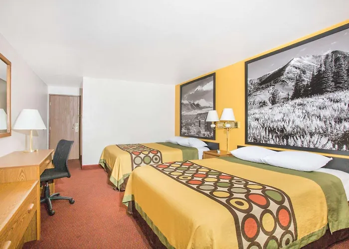 Super 8 By Wyndham Elko