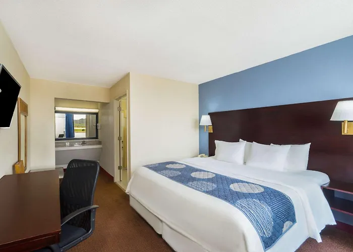 Days Inn By Wyndham Statesville