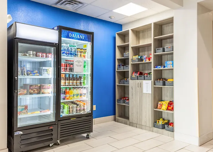 Holiday Inn Express & Suites Statesville
