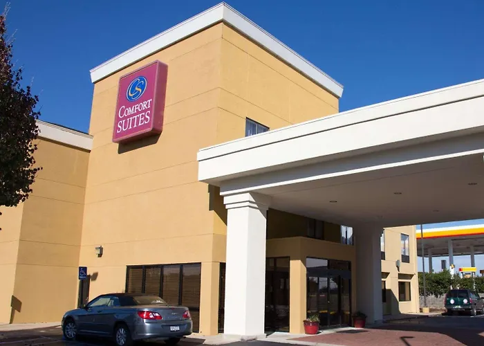 Comfort Suites Fultondale I-65 Near I-22